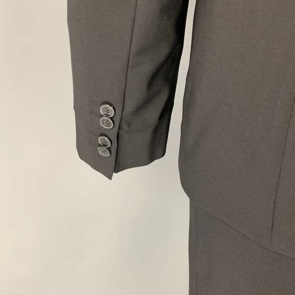 HUGO by HUGO BOSS Size 44 Black Virgin Wool Notch Lapel Suit - Picture 4 of 10